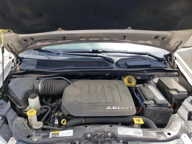 Photo 7 from auction – 2015 CHRYSLER TOWN & COU with VIN 2C4RC1BG9FR552982