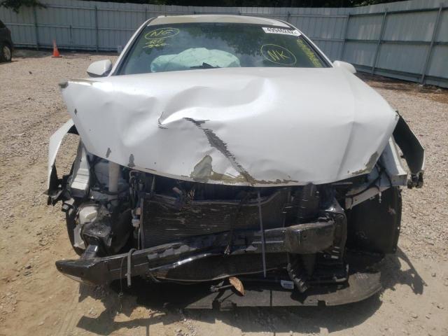 Photo 9 from auction – 2016 HYUNDAI SONATA SE with VIN 5NPE24AF4GH407259