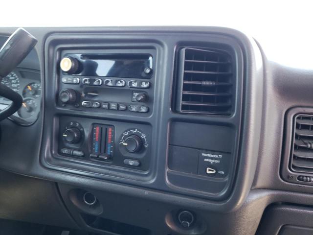 Photo 9 from auction – 2004 CHEVROLET SILVERADO with VIN 1GCHC29U44E116578
