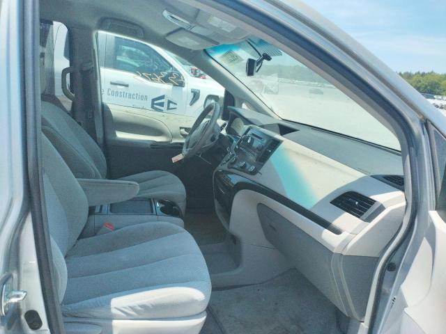 Photo 5 from auction – 2011 TOYOTA SIENNA LE with VIN 5TDKK3DC6BS093244