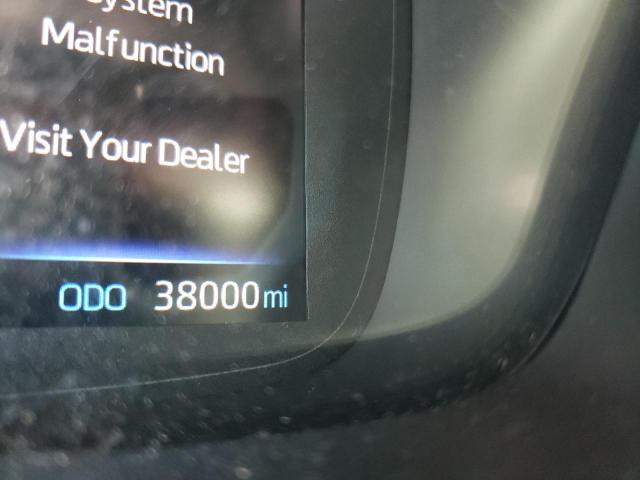 Photo 8 from auction – 2021 TOYOTA COROLLA LE with VIN JTDEPMAE9MJ140163