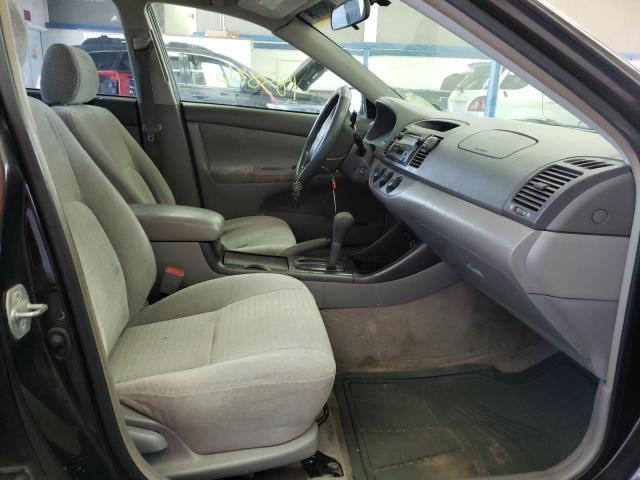 Photo 5 from auction – 2002 TOYOTA CAMRY LE with VIN JTDBE32K020122855