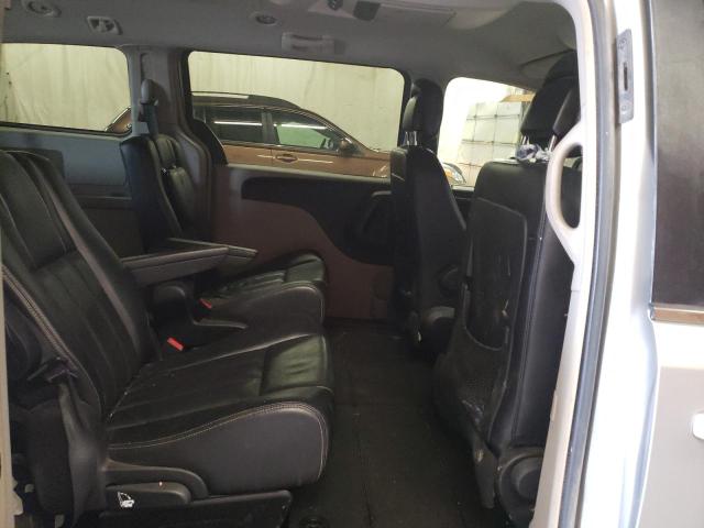 Photo 6 from auction – 2012 CHRYSLER TOWN & COU with VIN 2C4RC1BG8CR313581