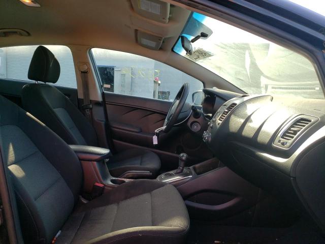 Photo 5 from auction – 2018 KIA FORTE LX with VIN 3KPFK4A71JE213782