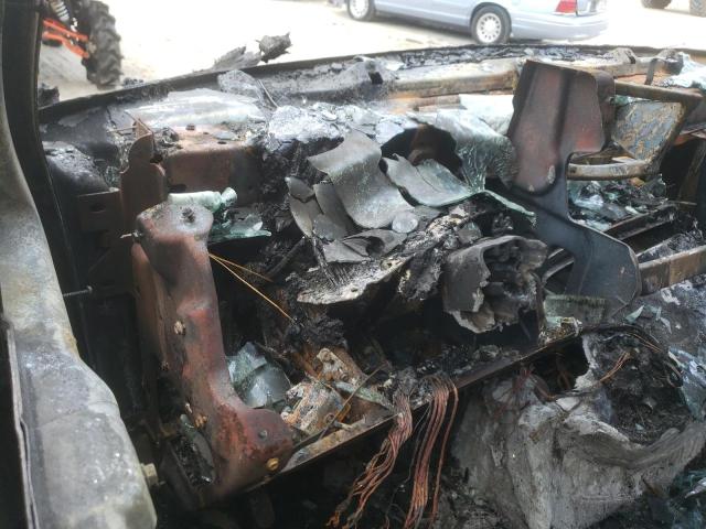 Photo 8 from auction – 1999 DODGE RAM VAN B3 with VIN 2B6KB31Z1XK571222