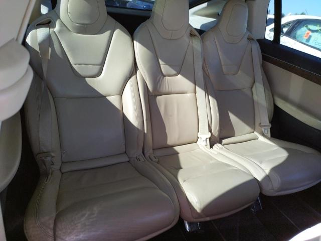 Photo 6 from auction – 2017 TESLA MODEL X with VIN 5YJXCAE22HF041149