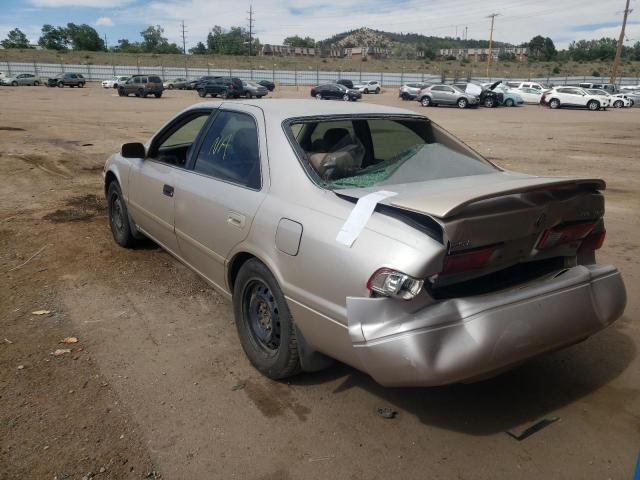 Photo 3 from auction – 2000 TOYOTA CAMRY LE with VIN 4T1BF28K7YU936013