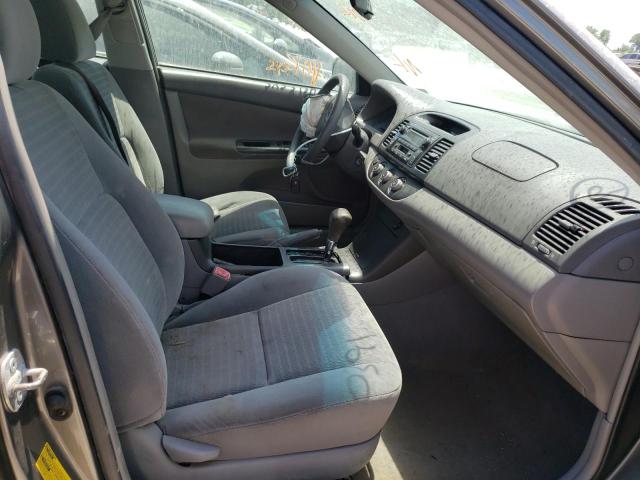 Photo 5 from auction – 2005 TOYOTA CAMRY LE with VIN 4T1BE30K05U580391