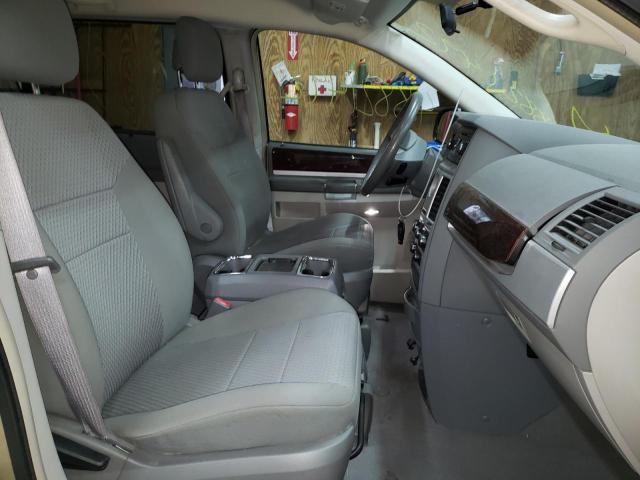 Photo 5 from auction – 2010 CHRYSLER TOWN & COU with VIN 2A4RR5D14AR299586