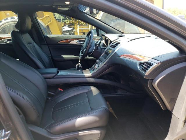 Photo 5 from auction – 2017 LINCOLN MKZ RESERV with VIN 3LN6L5E98HR631687