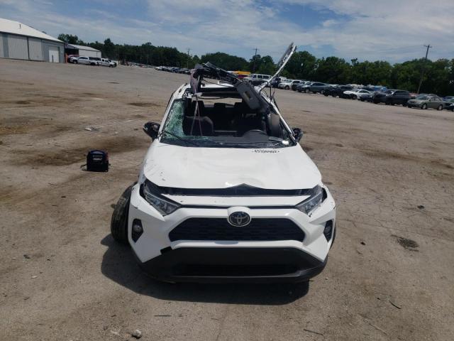 Photo 9 from auction – 2021 TOYOTA RAV4 XLE with VIN JTMW1RFVXMD061448