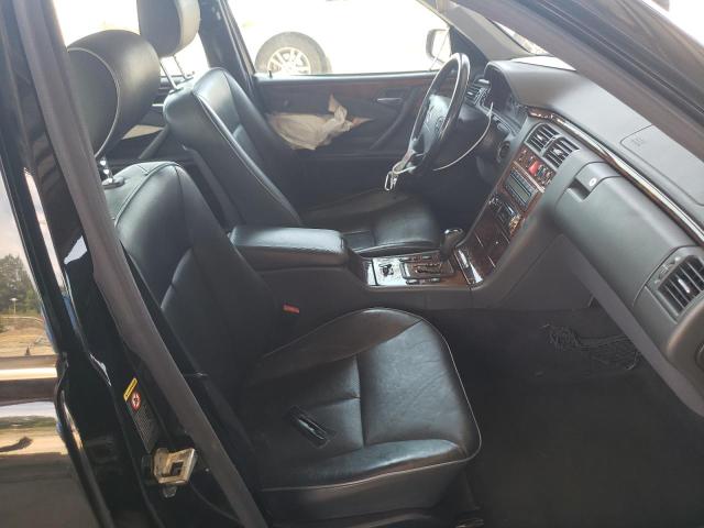Photo 5 from auction – 2001 MERCEDES-BENZ E 430 with VIN WDBJF70J11B358278