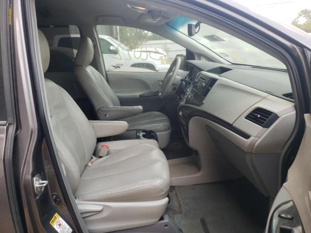 Photo 5 from auction – 2013 TOYOTA SIENNA LE with VIN 5TDKK3DC3DS318349