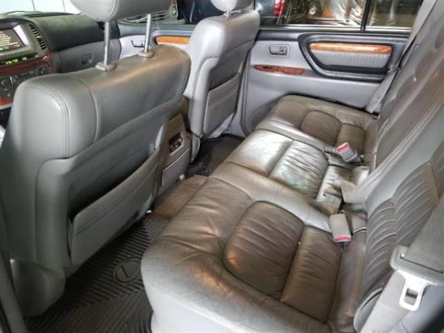 Photo 6 from auction – 2003 LEXUS LX 470 with VIN JTJHT00WX33531334