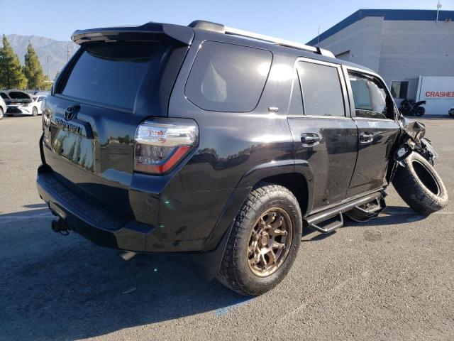 Photo 4 from auction – 2020 TOYOTA 4RUNNER SR with VIN JTEBU5JR9L5789744