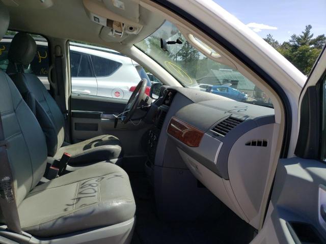 Photo 5 from auction – 2008 CHRYSLER TOWN & COU with VIN 2A8HR54P18R800202