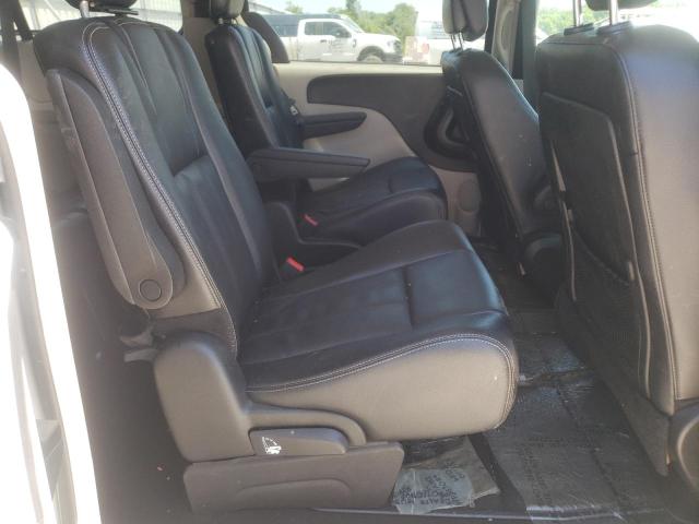 Photo 6 from auction – 2014 CHRYSLER TOWN & COU with VIN 2C4RC1BG3ER442511