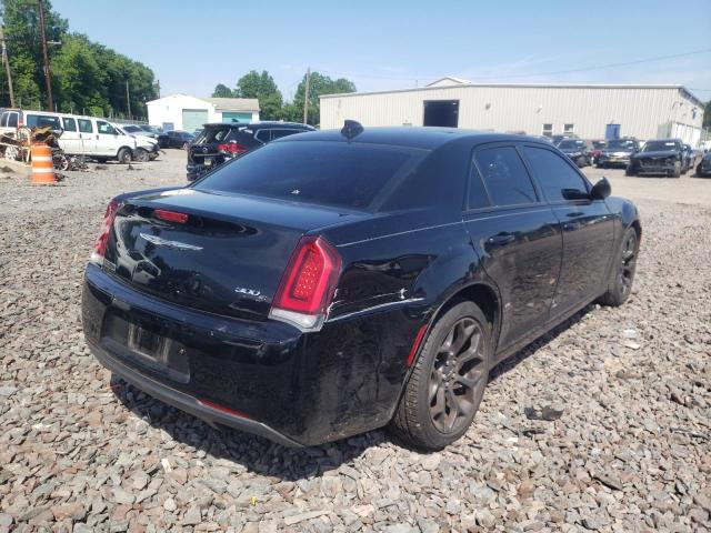 Photo 4 from auction – 2019 CHRYSLER 300 S with VIN 2C3CCABG8KH533687