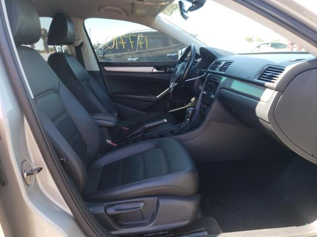 Photo 5 from auction – 2014 VOLKSWAGEN PASSAT S with VIN 1VWAT7A32EC056442