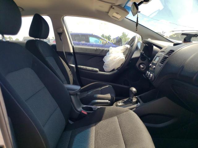 Photo 5 from auction – 2017 KIA FORTE with VIN 3KPFK4A79HE161747