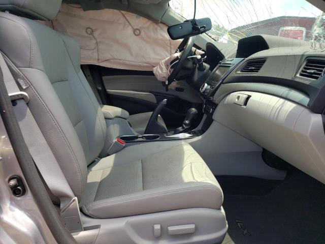 Photo 5 from auction – 2017 ACURA ILX PREMIU with VIN 19UDE2F71HA002902