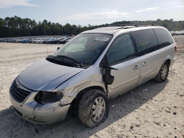 Photo 2 from auction – 2005 CHRYSLER TOWN & COU with VIN 2C4GP54L85R559689