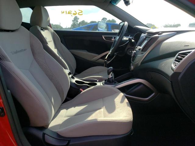 Photo 5 from auction – 2013 HYUNDAI VELOSTER with VIN KMHTC6AD0DU103437