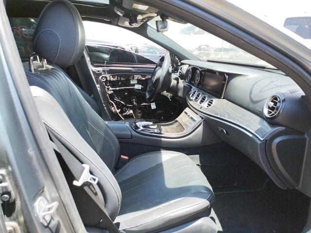 Photo 5 from auction – 2017 MERCEDES-BENZ E 300 with VIN WDDZF4JB6HA070613