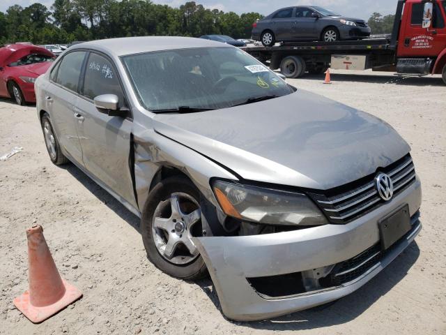 VOLKSWAGEN PASSAT S 2014 with VIN 1VWAP7A37EC010433 - Photo from auction
