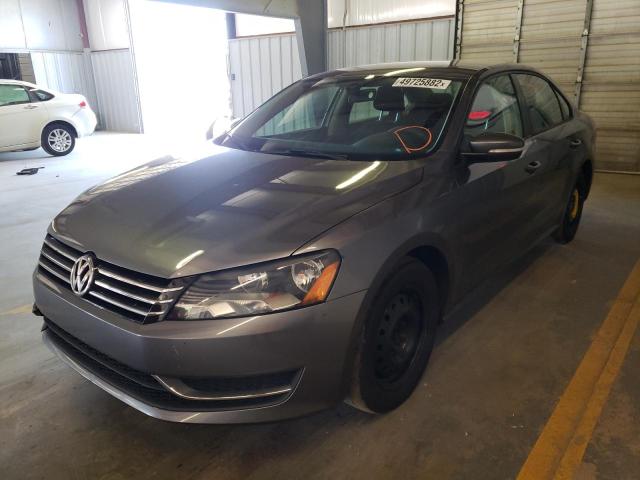 Photo 2 from auction – 2015 VOLKSWAGEN PASSAT S with VIN 1VWAT7A3XFC041771