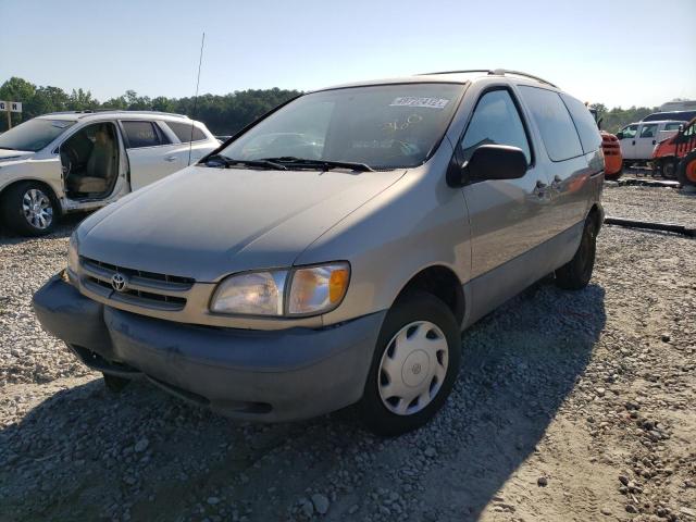 Photo 2 from auction – 2000 TOYOTA SIENNA LE with VIN 4T3ZF13C2YU252504