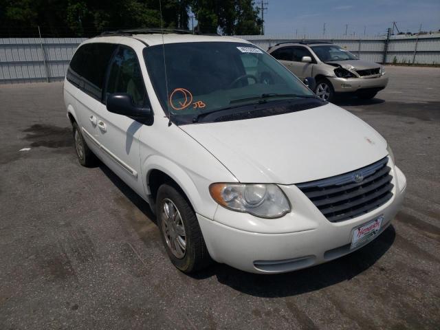 CHRYSLER TOWN & COU 2007 with VIN 2A4GP54L57R209255 - Photo from auction