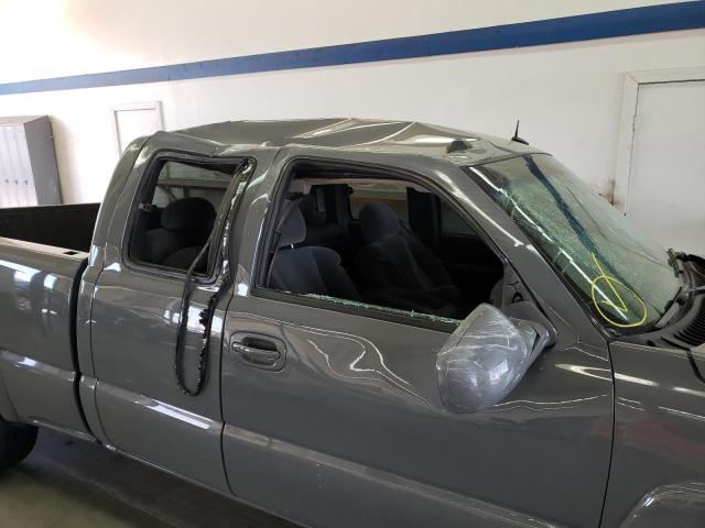 Photo 9 from auction – 2004 CHEVROLET SILVERADO with VIN 1GCEK19TX4E103339