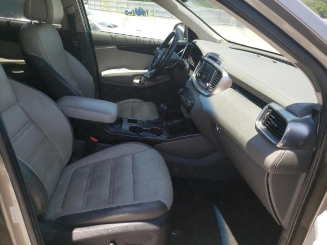 Photo 5 from auction – 2016 KIA SORENTO SX with VIN 5XYPKDA50GG113235