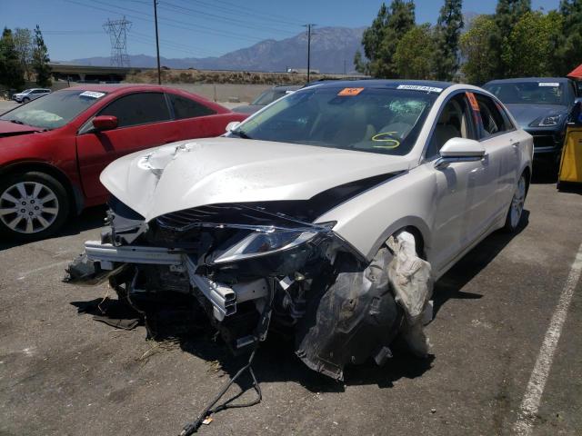 Photo 2 from auction – 2015 LINCOLN MKZ with VIN 3LN6L2GK7FR618361