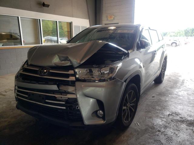 Zdjęcie 2 z aukcji – 2017 TOYOTA HIGHLANDER z VIN 5TDJZRFH8HS481278