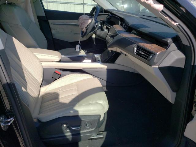 Photo 5 from auction – 2019 AUDI E-TRON PRE with VIN WA1VABGE1KB008755