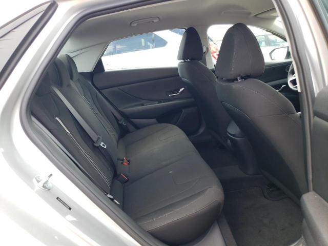 Photo 6 from auction – 2023 HYUNDAI ELANTRA with VIN 5NPLM4AG4PH090464