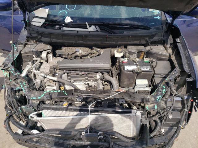 Photo 7 from auction – 2017 NISSAN ROGUE S with VIN 5N1AT2MT1HC861429