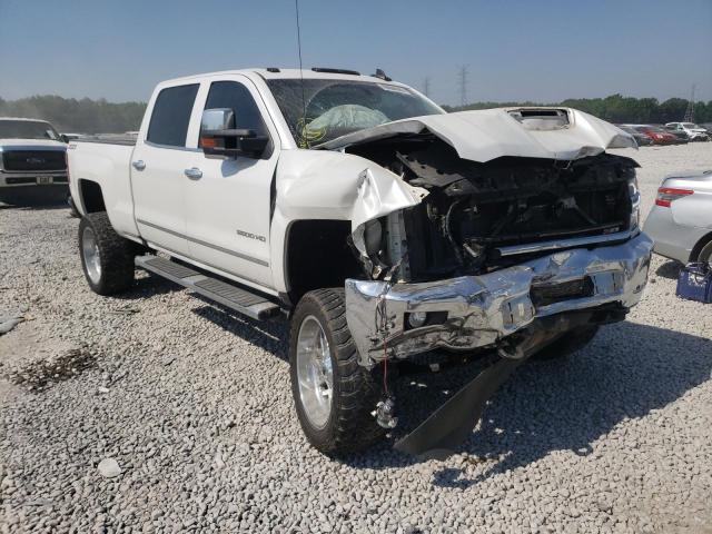 CHEVROLET SILVERADO 2018 with VIN 1GC1KWEY2JF179639 - Photo from auction