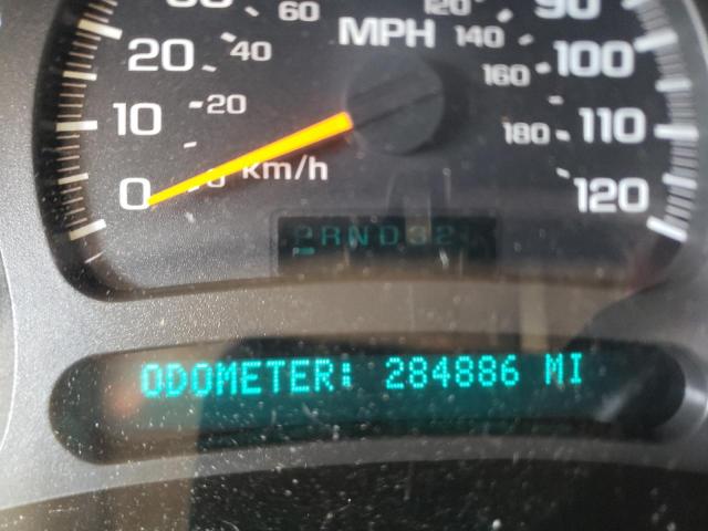 Photo 8 from auction – 2003 CHEVROLET SUBURBAN with VIN 3GNEC16Z03G143918