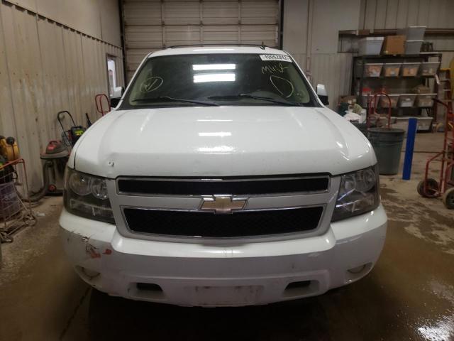 Photo 9 from auction – 2008 CHEVROLET SUBURBAN C with VIN 1GNFC16028R255813