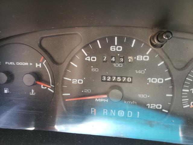 Photo 8 from auction – 2001 FORD TAURUS SE with VIN 1FAFP53UX1G202294