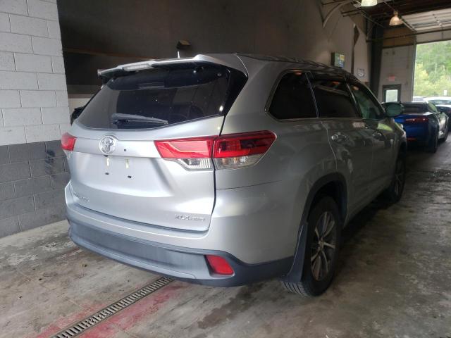 Photo 4 from auction – 2017 TOYOTA HIGHLANDER with VIN 5TDJZRFH8HS481278