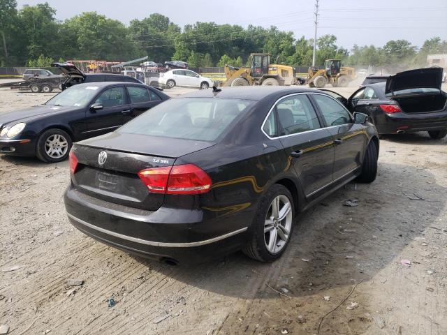 Photo 4 from auction – 2013 VOLKSWAGEN PASSAT SEL with VIN 1VWCM7A33DC132934