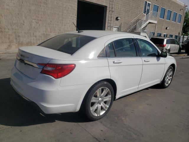 Foto 4 de la subasta – 2013 CHRYSLER 200 TOURIN con VIN 1C3CCBBB7DN735103
