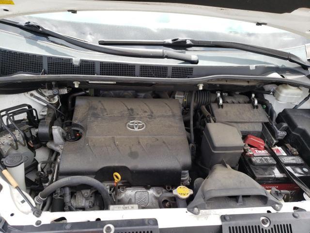 Photo 7 from auction – 2011 TOYOTA SIENNA XLE with VIN 5TDYK3DC9BS029094