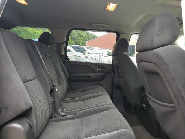Photo 6 from auction – 2007 CHEVROLET SUBURBAN K with VIN 3GNFK16337G113515