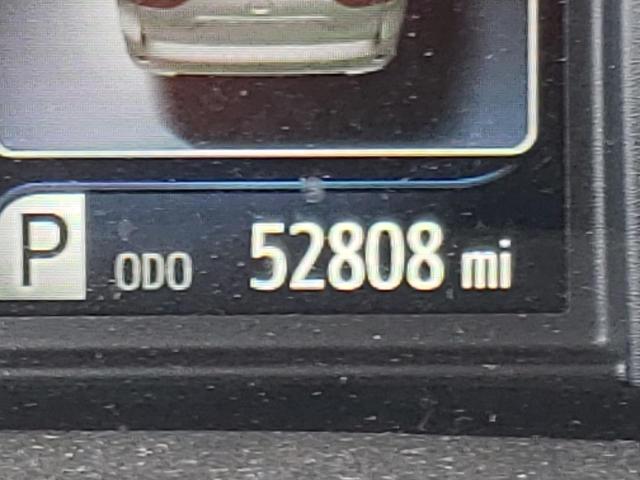 Photo 8 from auction – 2015 TOYOTA SIENNA XLE with VIN 5TDYK3DC5FS643694