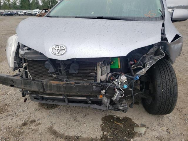 Photo 9 from auction – 2011 TOYOTA SIENNA XLE with VIN 5TDDK3DC0BS009668